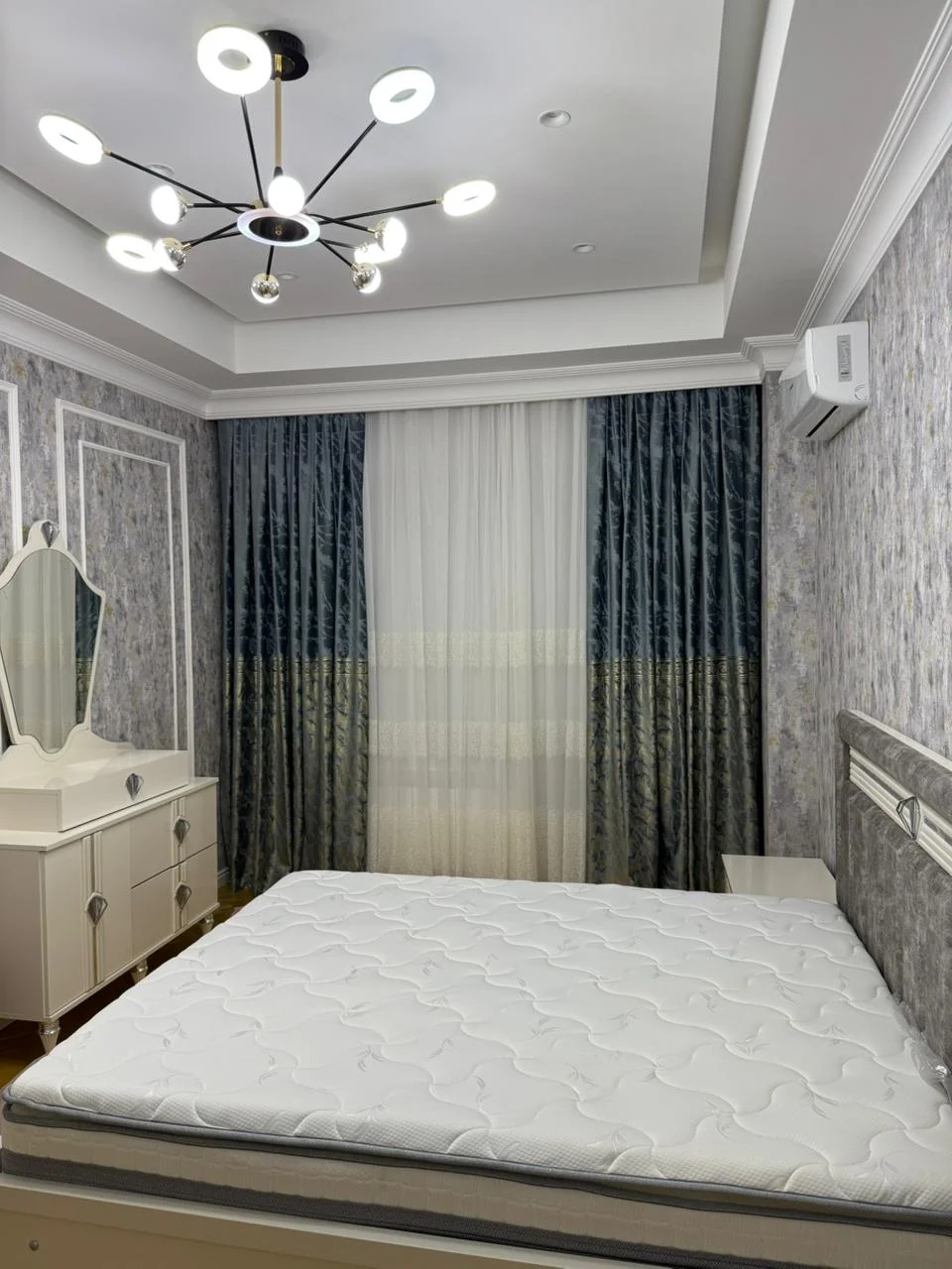 Kirayə 2 otaqlı Mənzil 92 m² Xətai r.
