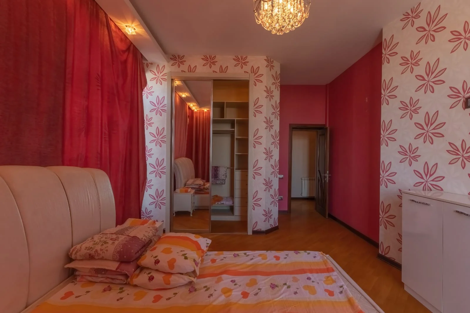 Kirayə 3 otaqlı Mənzil 135 m² Yasamal r.