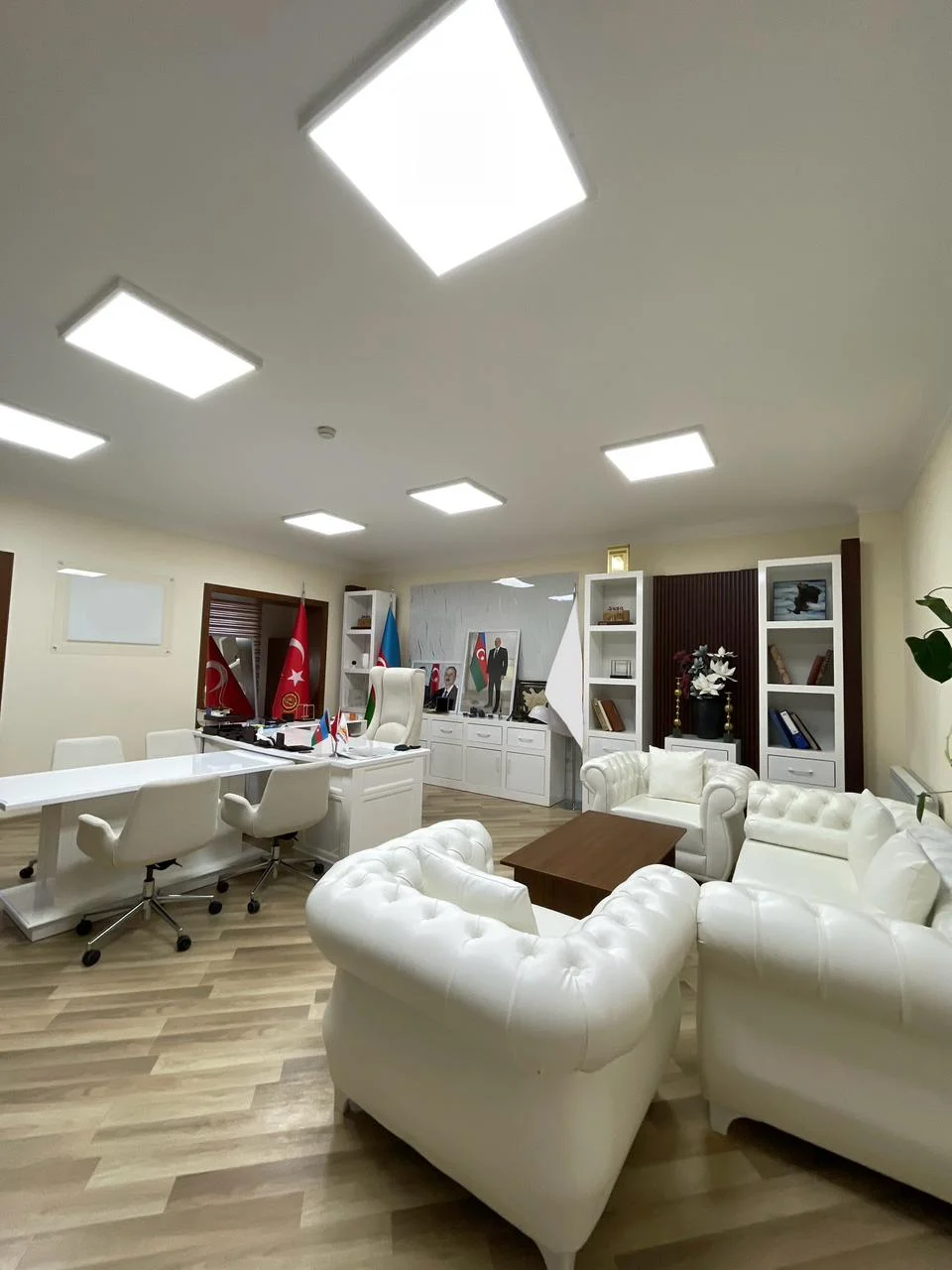 Kirayə 1 otaqlı Ofis 400 m² Yasamal r.