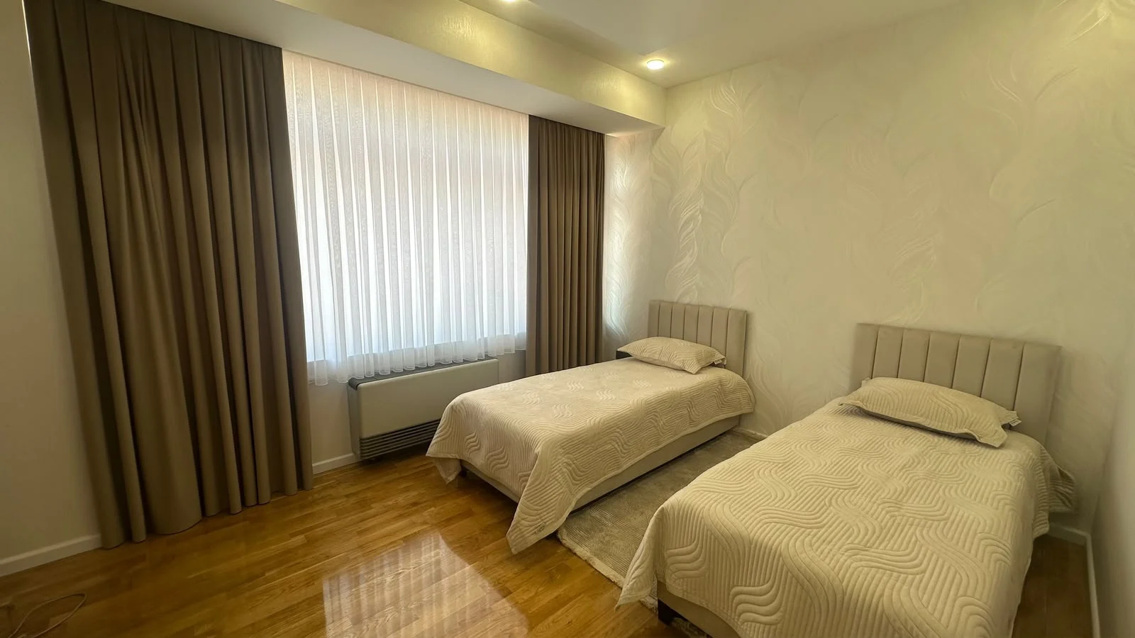 Kirayə 4 otaqlı Mənzil 175 m² Səbail r. İçərişəhər m. – şəkil 8