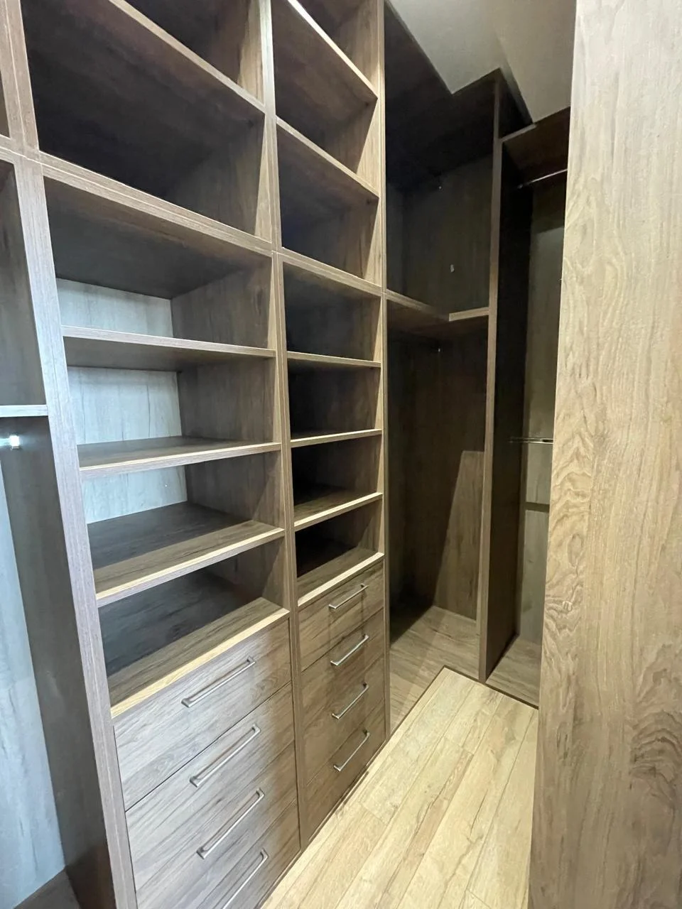 Kirayə 2 otaqlı Mənzil 85 m² Nərimanov r.