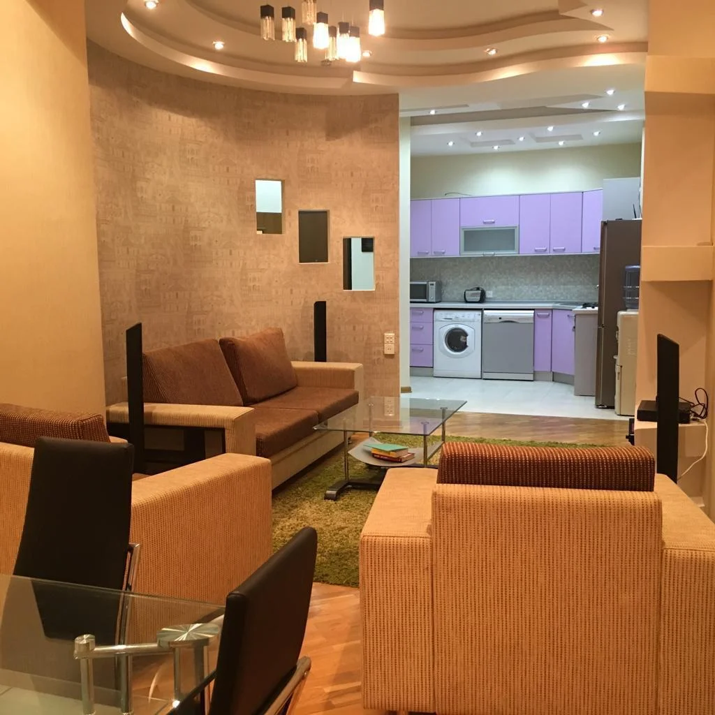Kirayə 2 otaqlı Mənzil 70 m² Nəsimi r. – şəkil 3