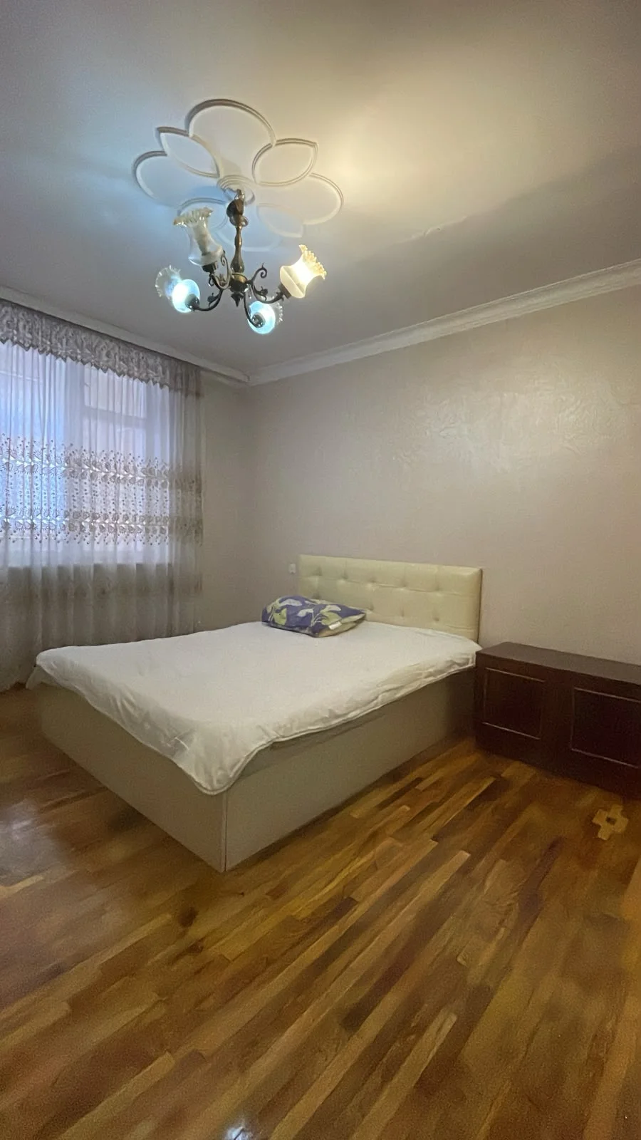 Kirayə 3 otaqlı Mənzil 90 m² Yasamal r.