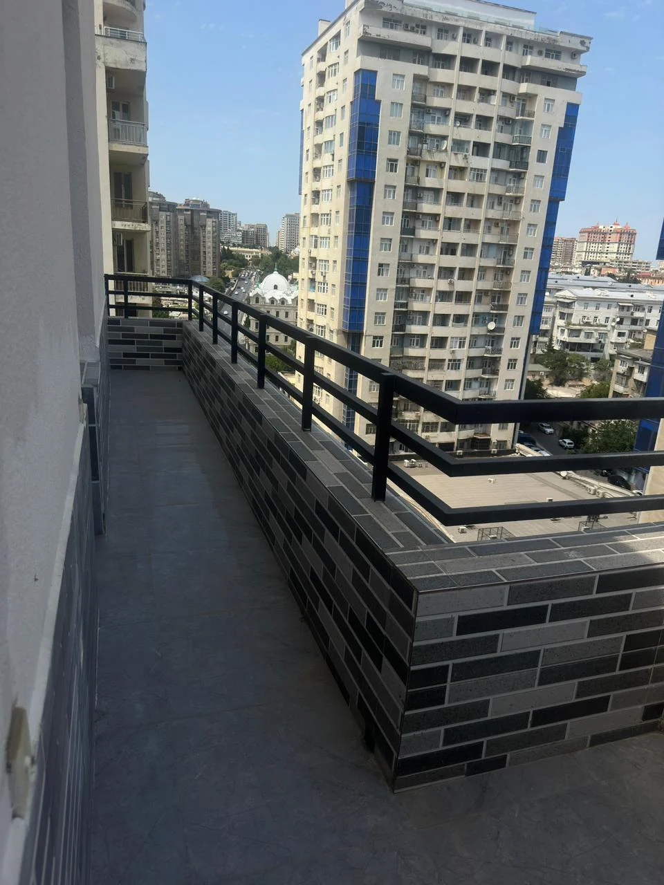 Kirayə 5 otaqlı Mənzil 245 m² Nəsimi r.