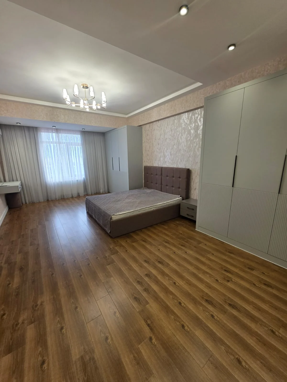 Kirayə 4 otaqlı Mənzil 190 m² Nəsimi r. – şəkil 20