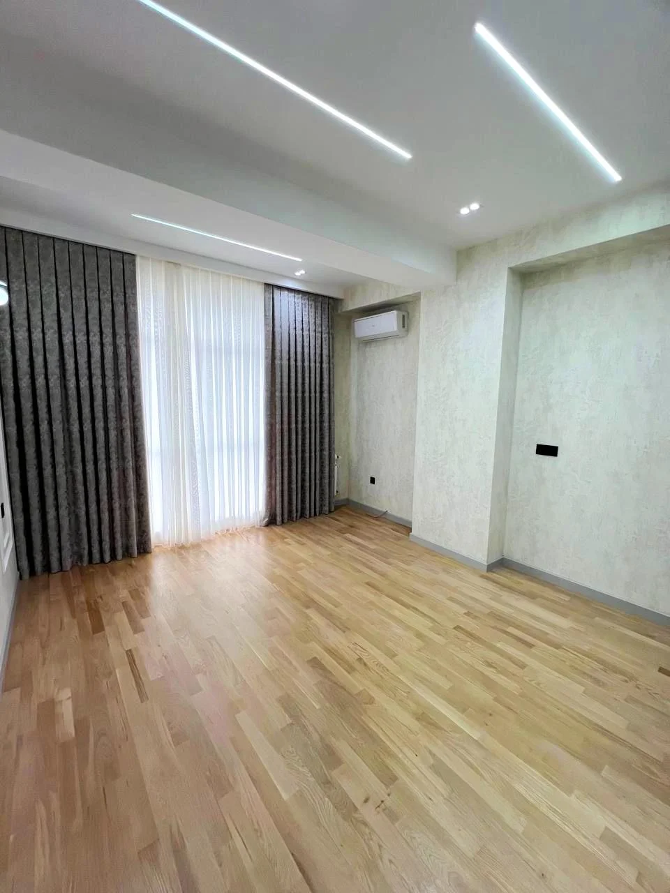 Satılır 4 otaqlı Mənzil 193 m² Nəsimi r.