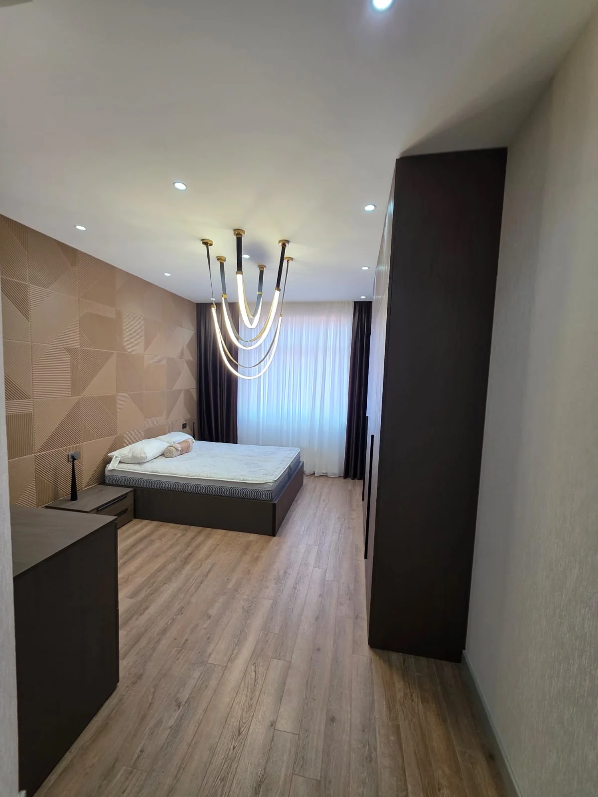Kirayə 3 otaqlı Mənzil 145 m² Nəsimi r. – şəkil 3