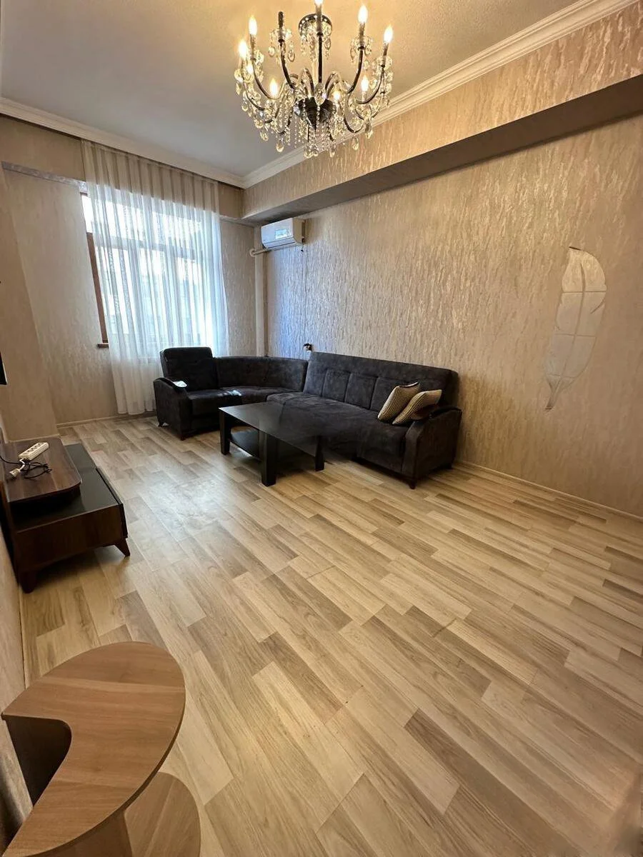 Kirayə 2 otaqlı Mənzil 75 m² Nəsimi r. Memar Əcəmi m. – şəkil 2