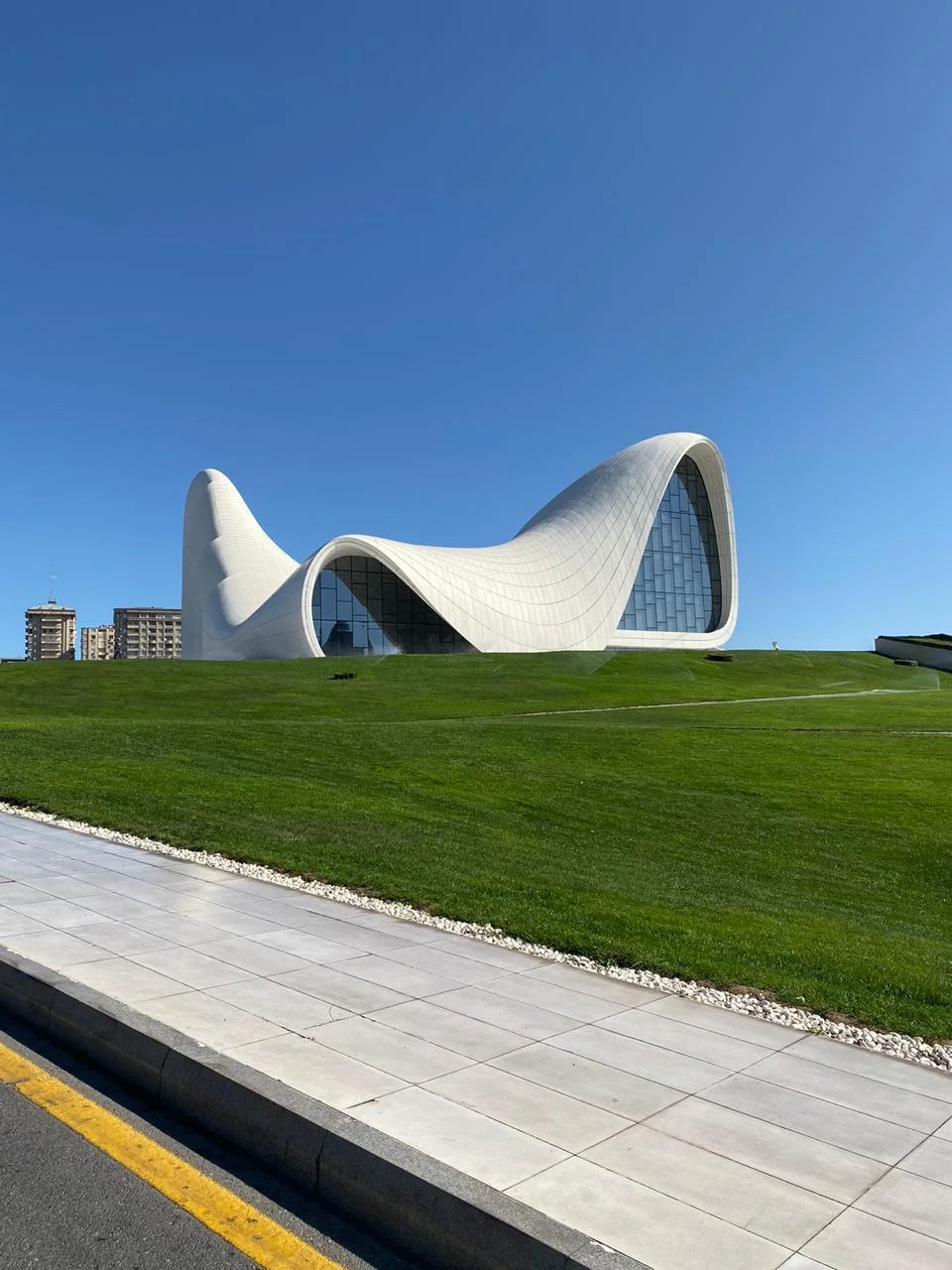 Kirayə 2 otaqlı Mənzil 70 m² Nərimanov r. – şəkil 16