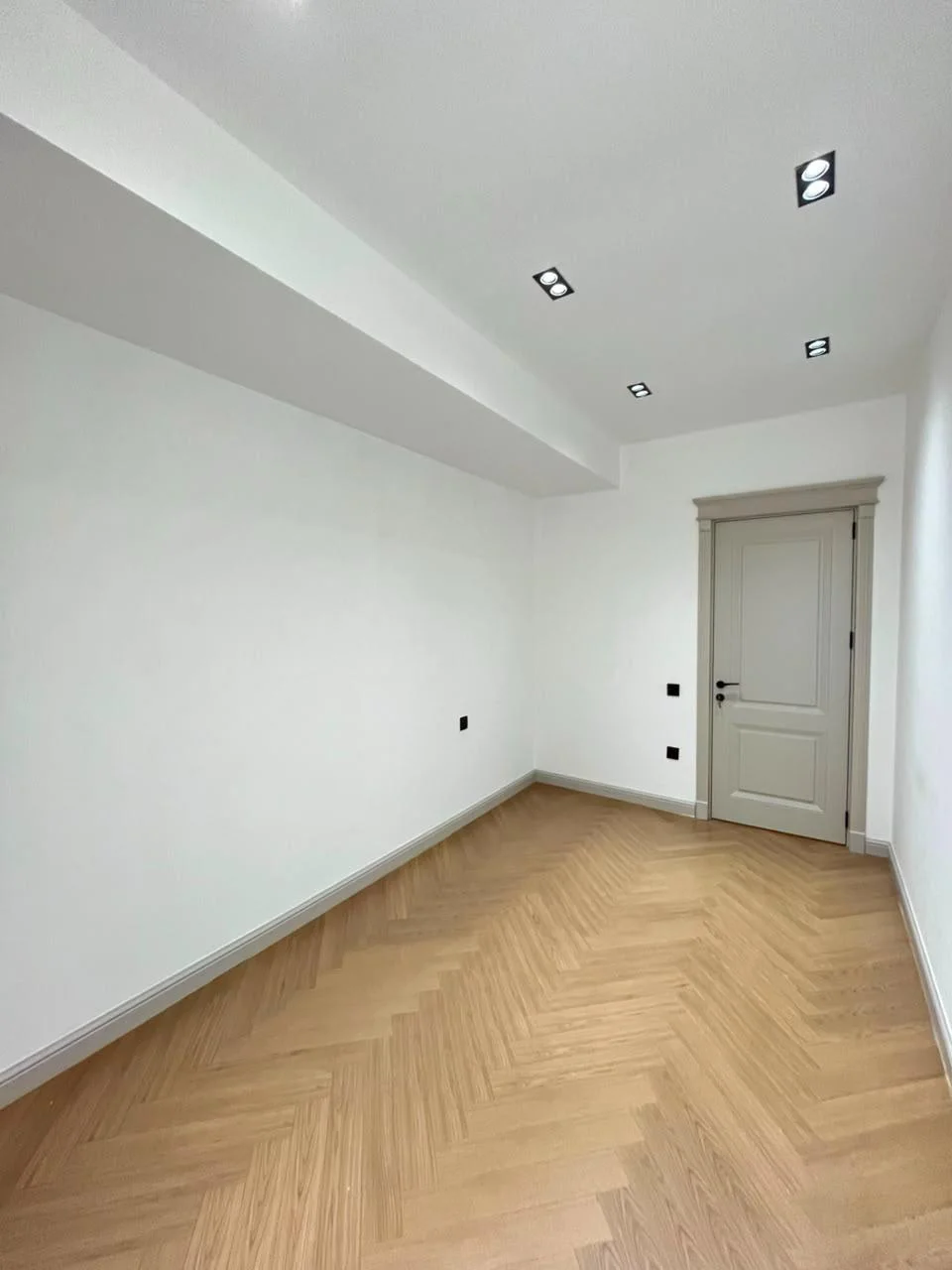 Satılır 3 otaqlı Mənzil 93 m² Xətai r.