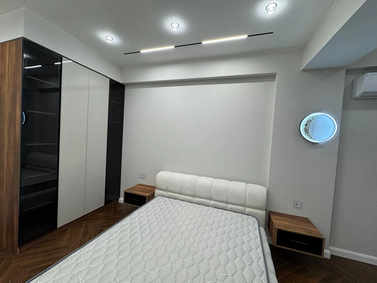 Kirayə 3 otaqlı Mənzil 110 m² Xətai r.