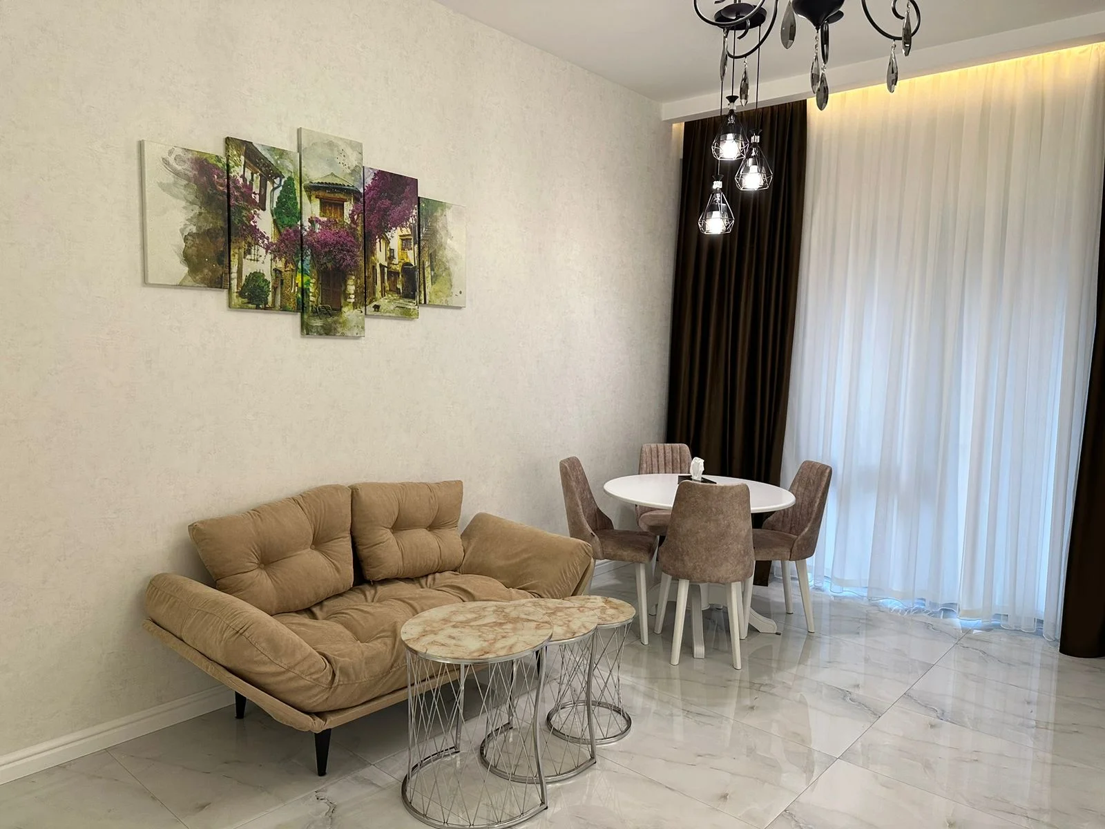 Kirayə 3 otaqlı Mənzil 120 m² Xətai r.