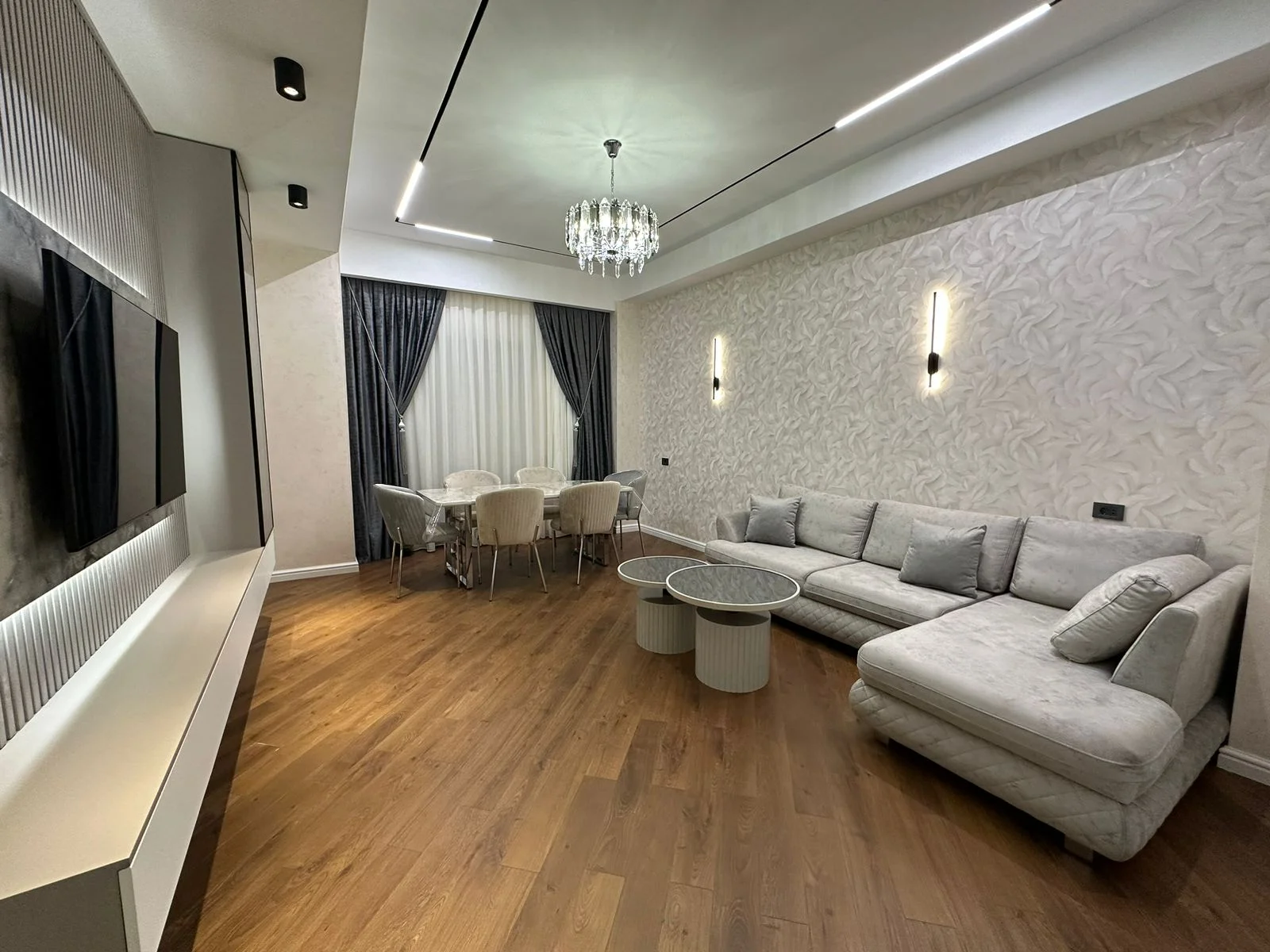 Kirayə 3 otaqlı Mənzil 120 m² Xətai r.