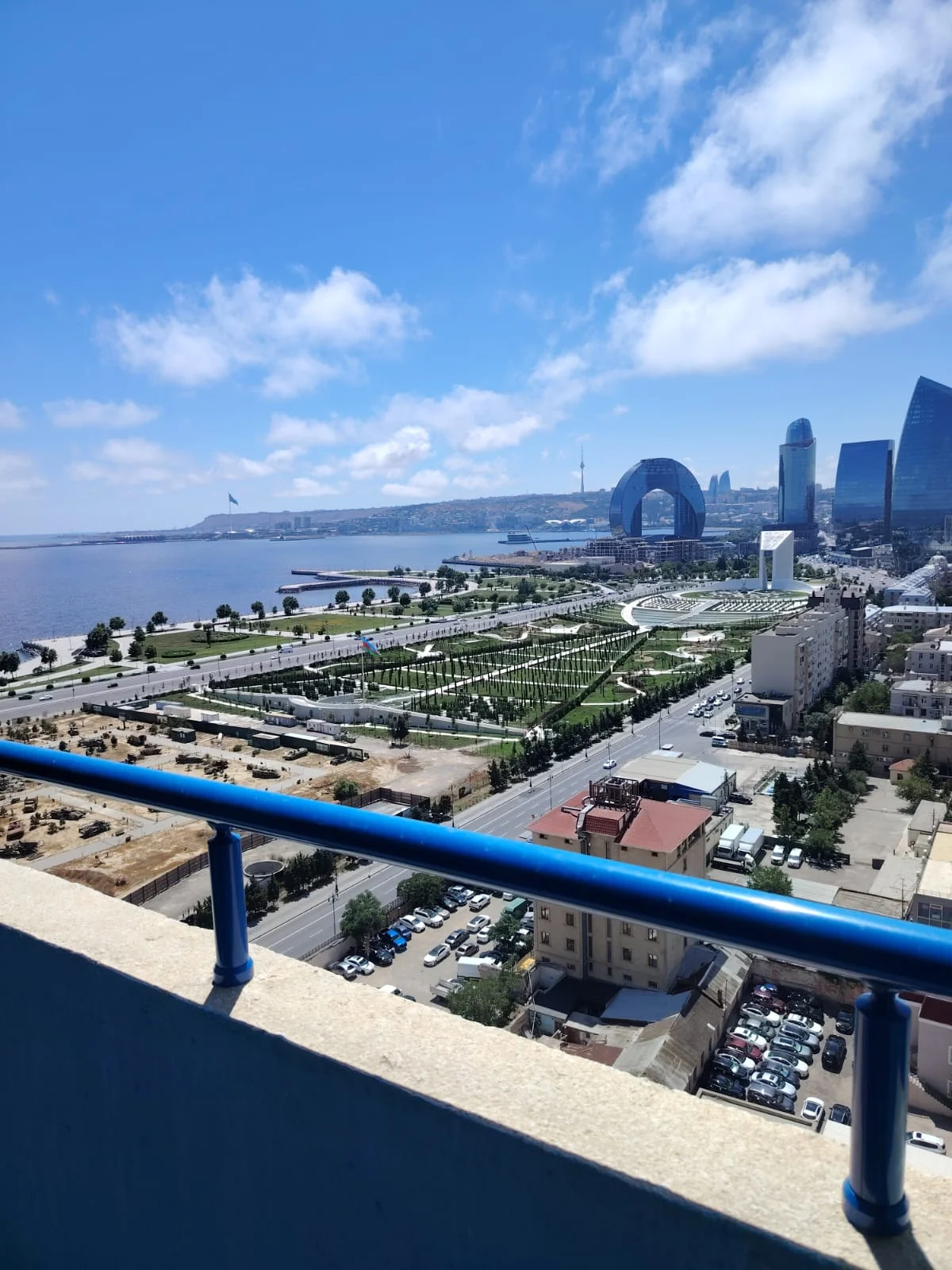 Kirayə 3 otaqlı Mənzil 190 m² Xətai r.