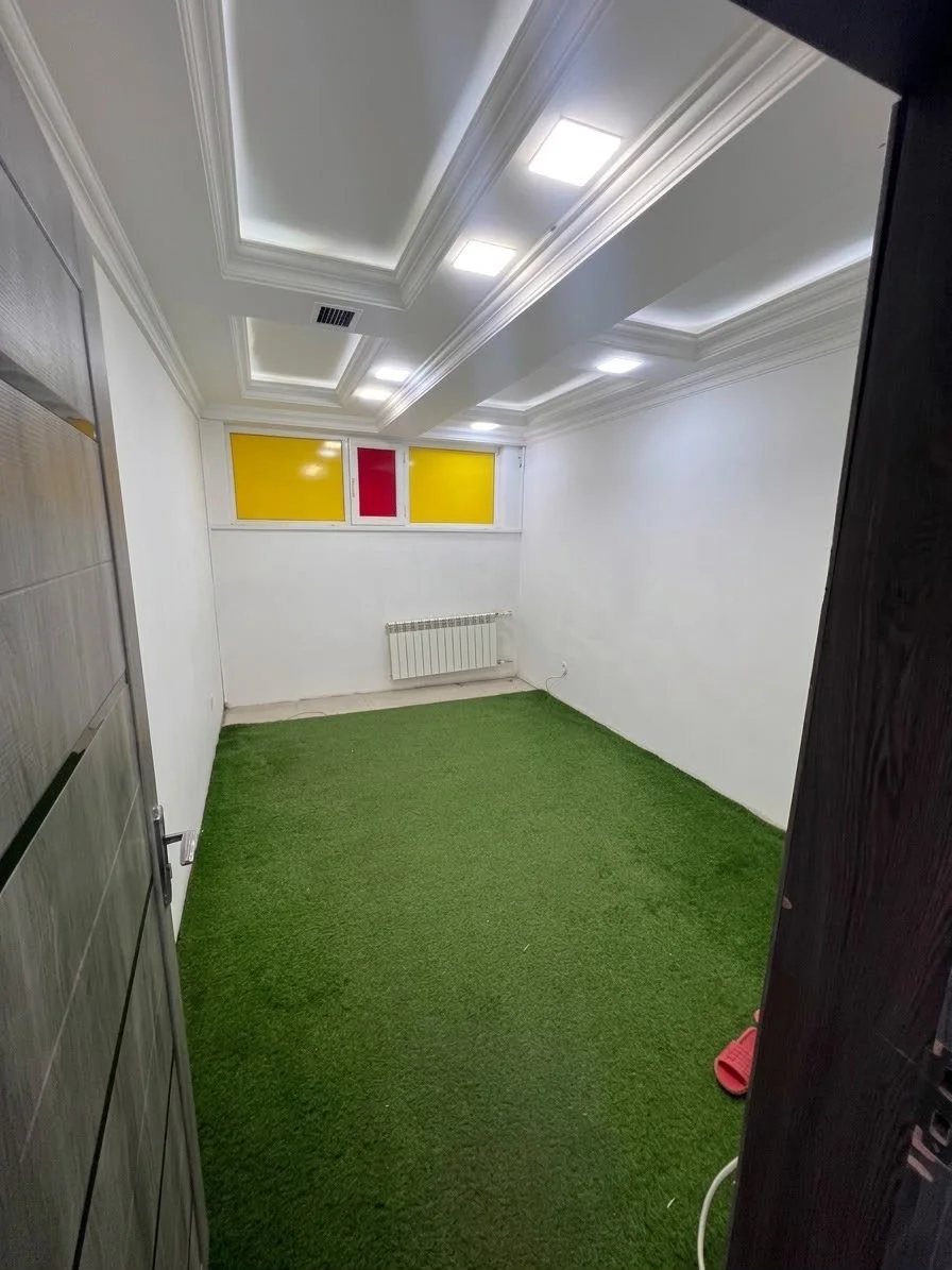 Kirayə 3 otaqlı Ofis 300 m² Nəsimi r.