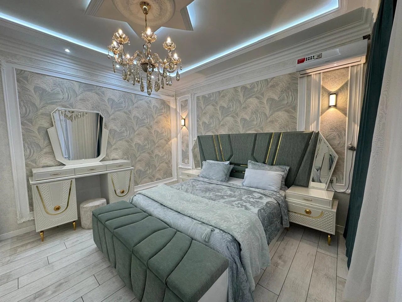 Kirayə 4 otaqlı Həyət evi / Bağ evi 240 m² Xəzər r.