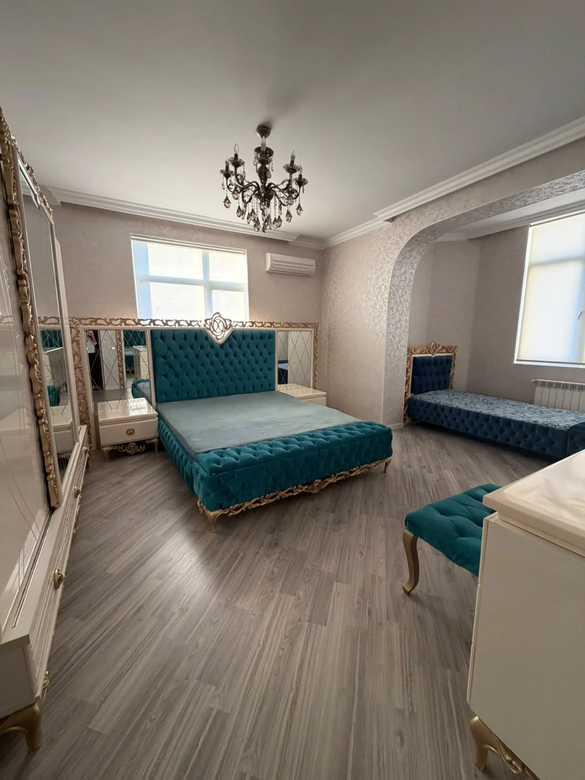 Kirayə 3 otaqlı Mənzil 142 m² Nəsimi r.