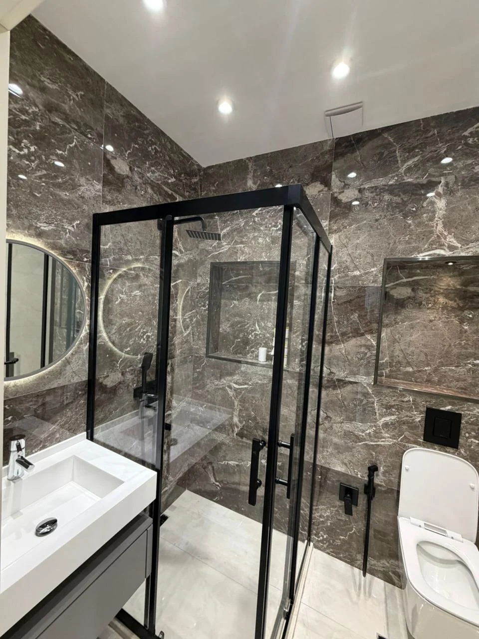 Kirayə 3 otaqlı Mənzil 165 m² Yasamal r.