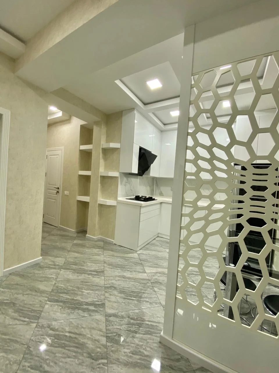 Kirayə 2 otaqlı Mənzil 70 m² Nərimanov r. – şəkil 7
