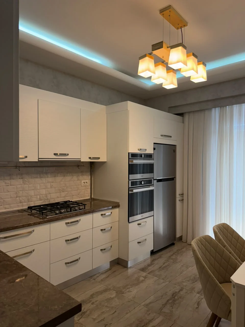 Kirayə 2 otaqlı Mənzil 103 m² Nəsimi r.