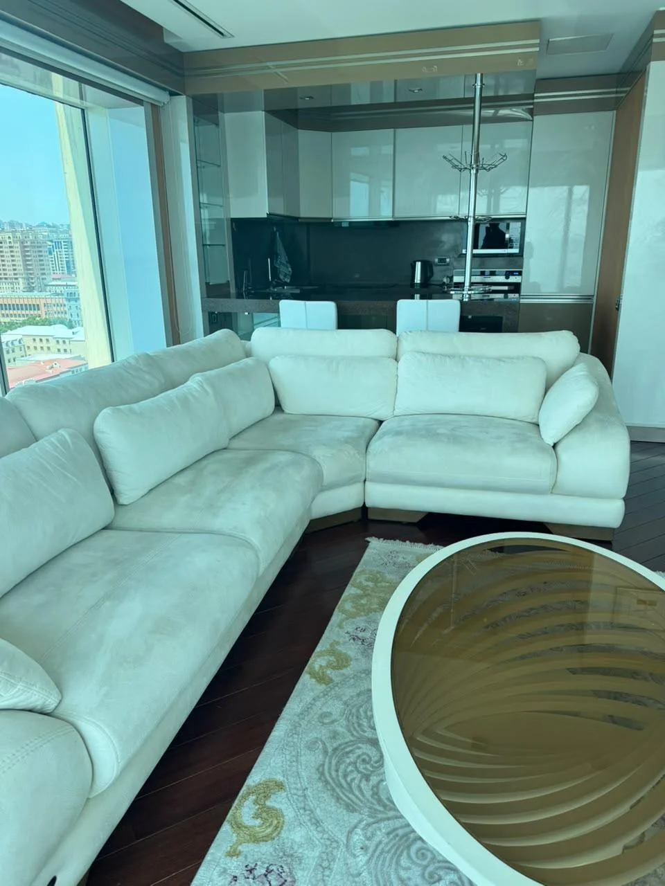 Kirayə 2 otaqlı Mənzil 120 m² Səbail r.