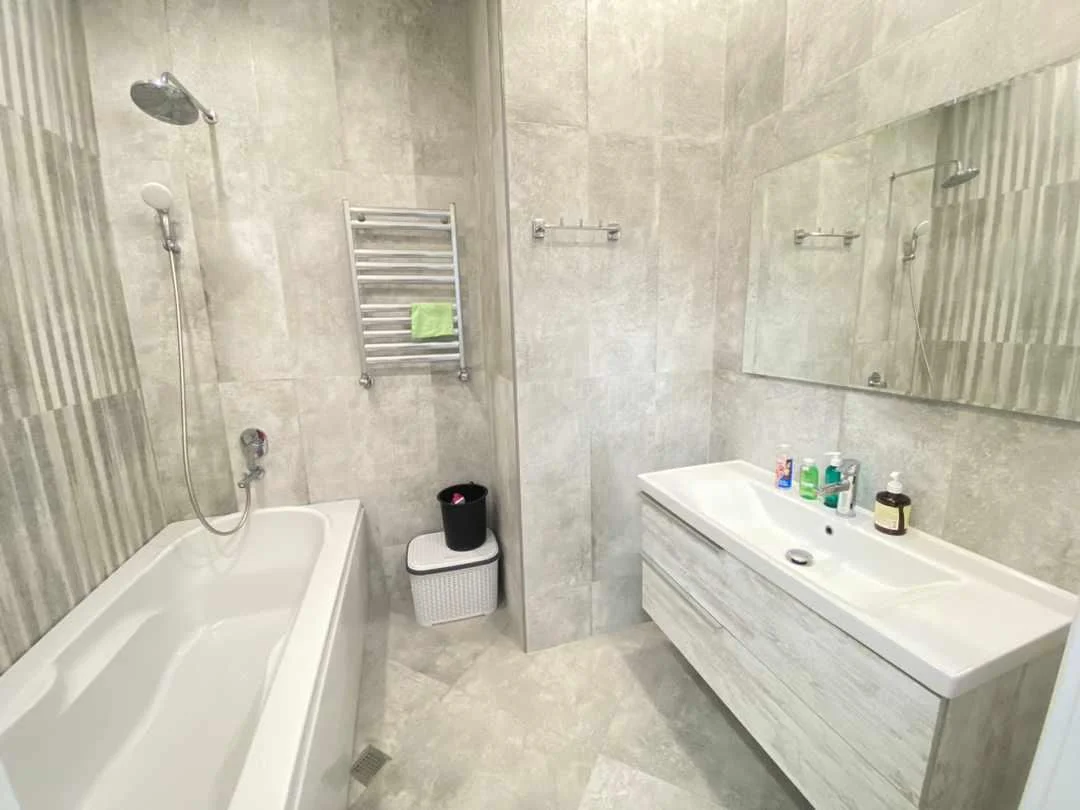 Kirayə 2 otaqlı Mənzil 111 m² Nəsimi r.
