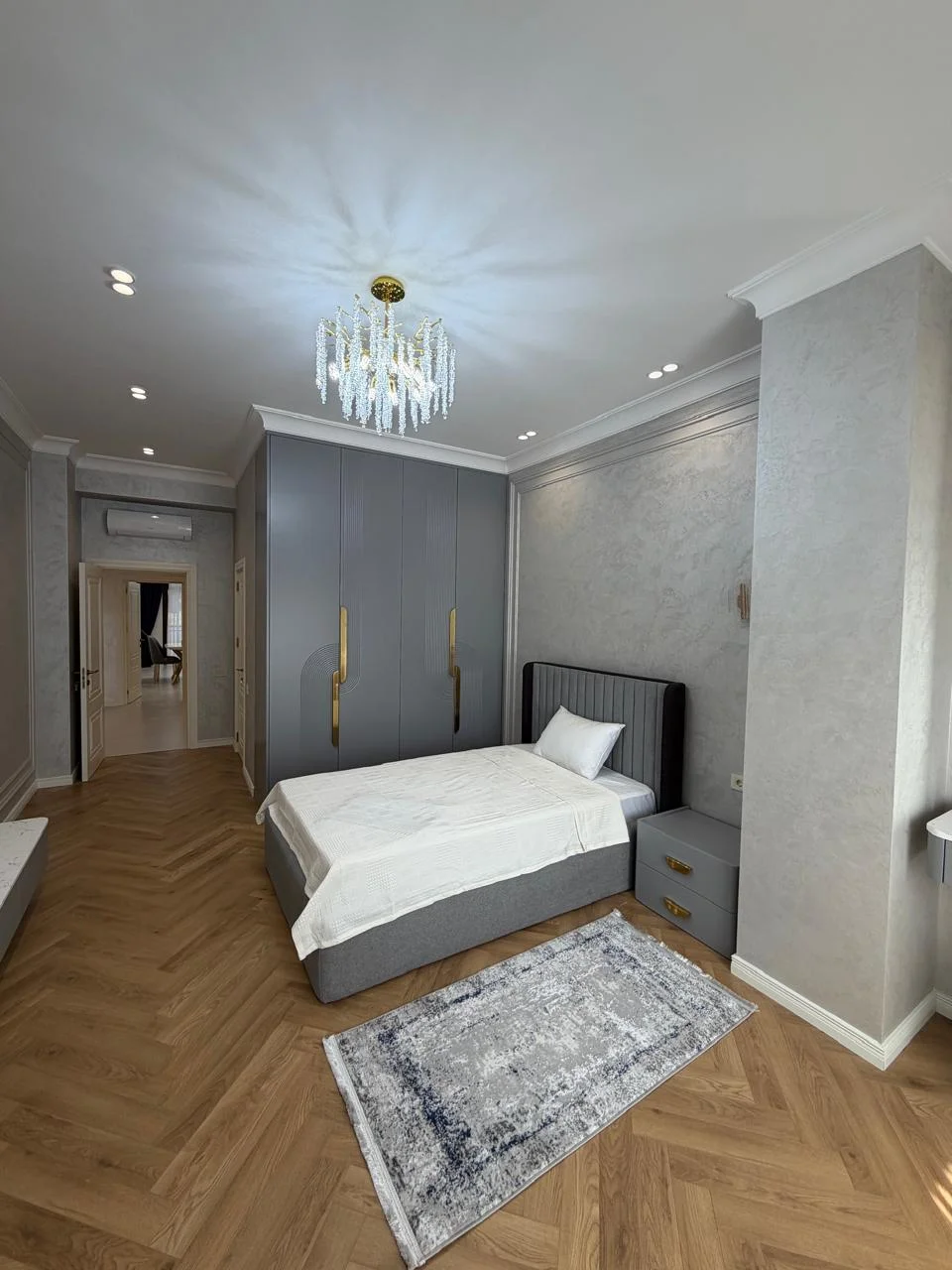 Kirayə 4 otaqlı Mənzil 180 m² Nəsimi r. – şəkil 2