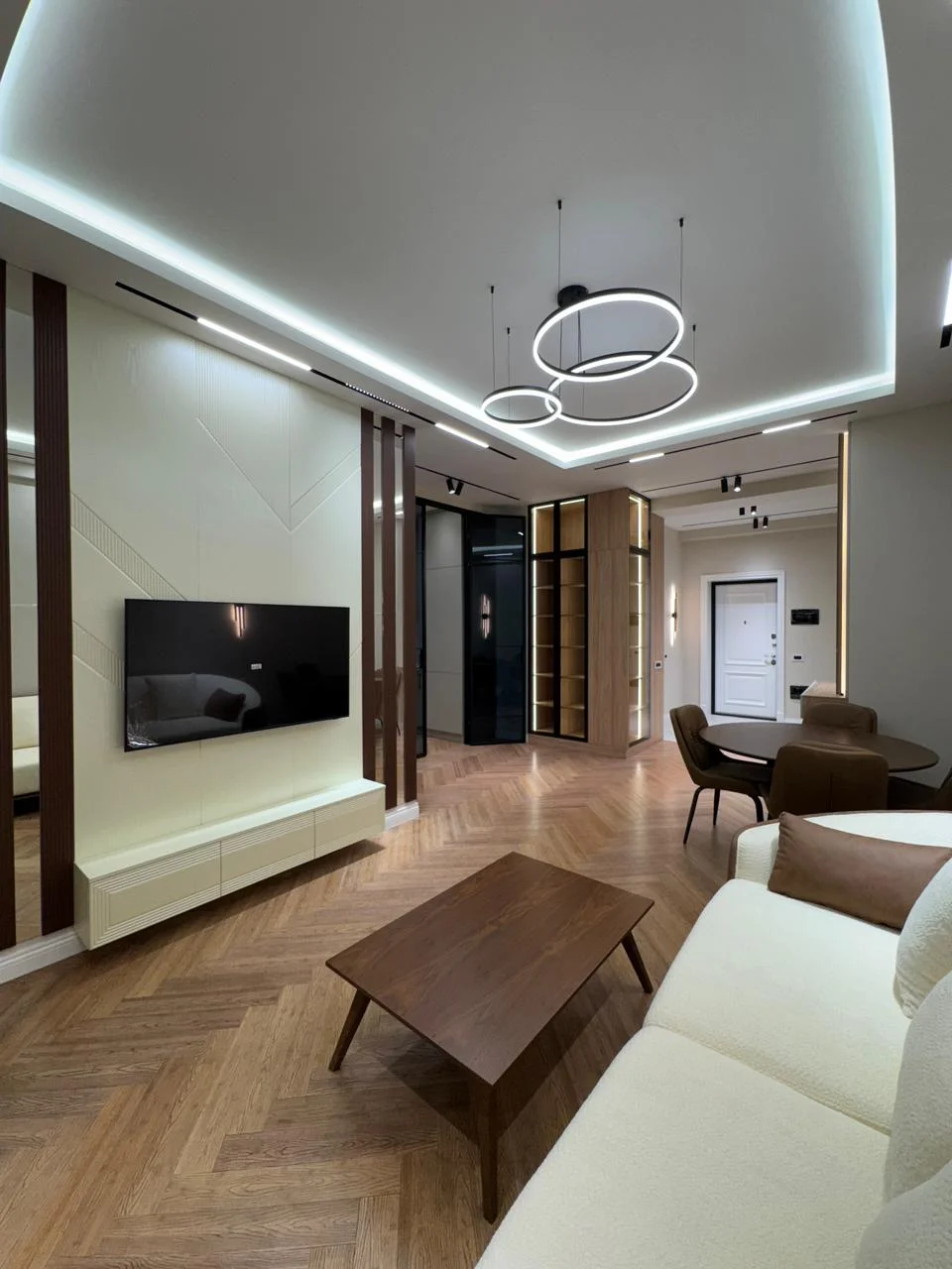 Kirayə 2 otaqlı Mənzil 70 m² Yasamal r. Elmlər Akademiyası m. – şəkil 1