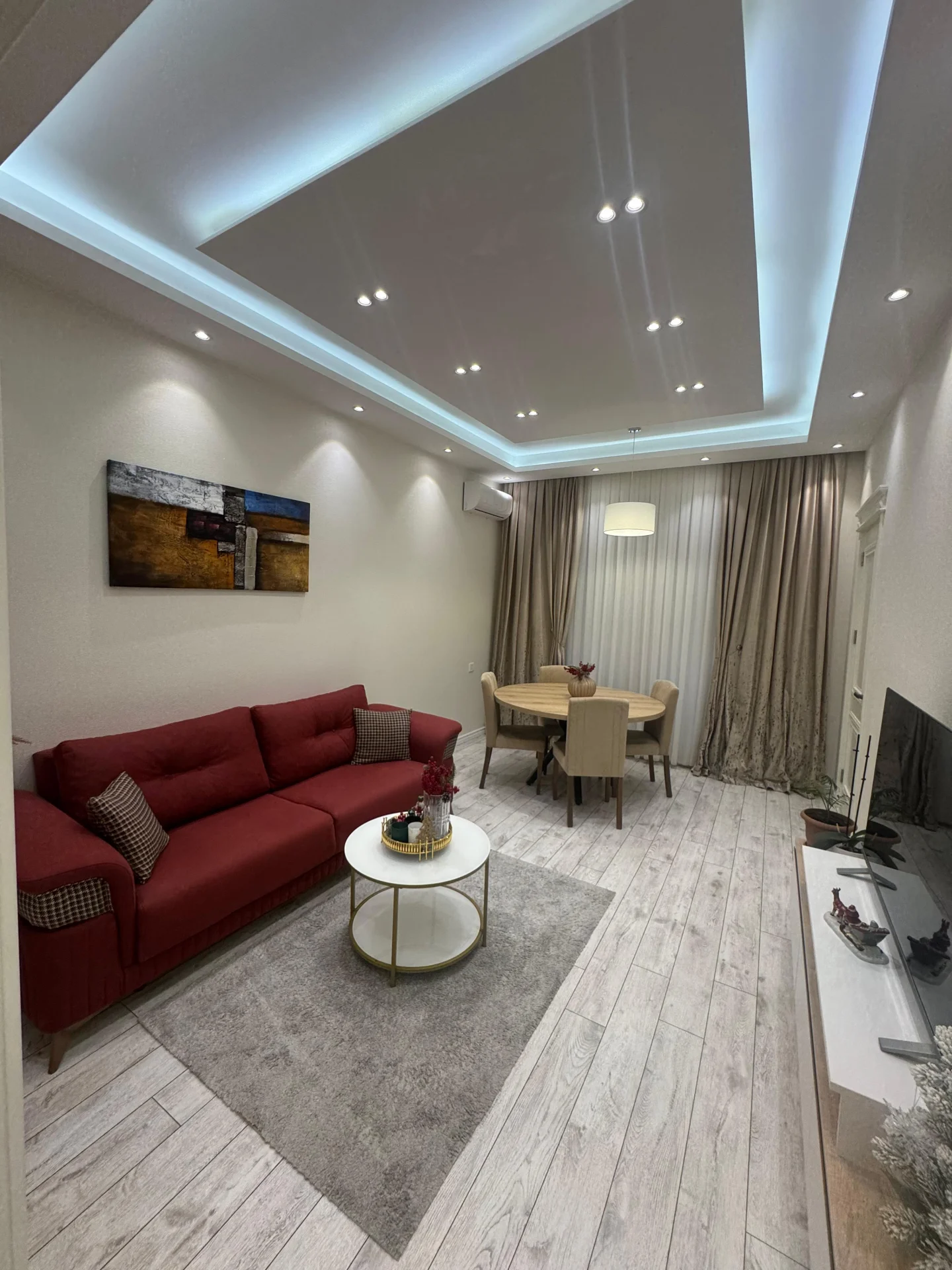 Kirayə 2 otaqlı Mənzil 63 m² Nəsimi r.