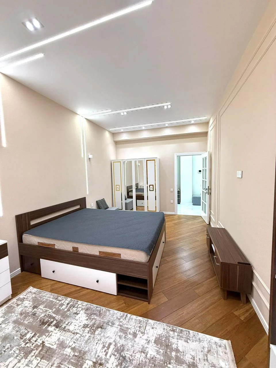 Kirayə 2 otaqlı Mənzil 75 m² Nərimanov r.