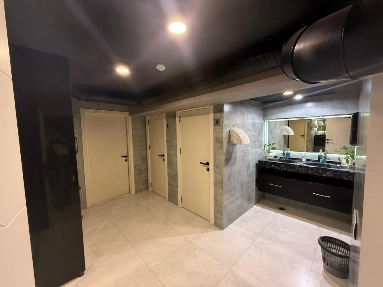 Satılır 5 otaqlı Ofis 115 m² Nəsimi r.