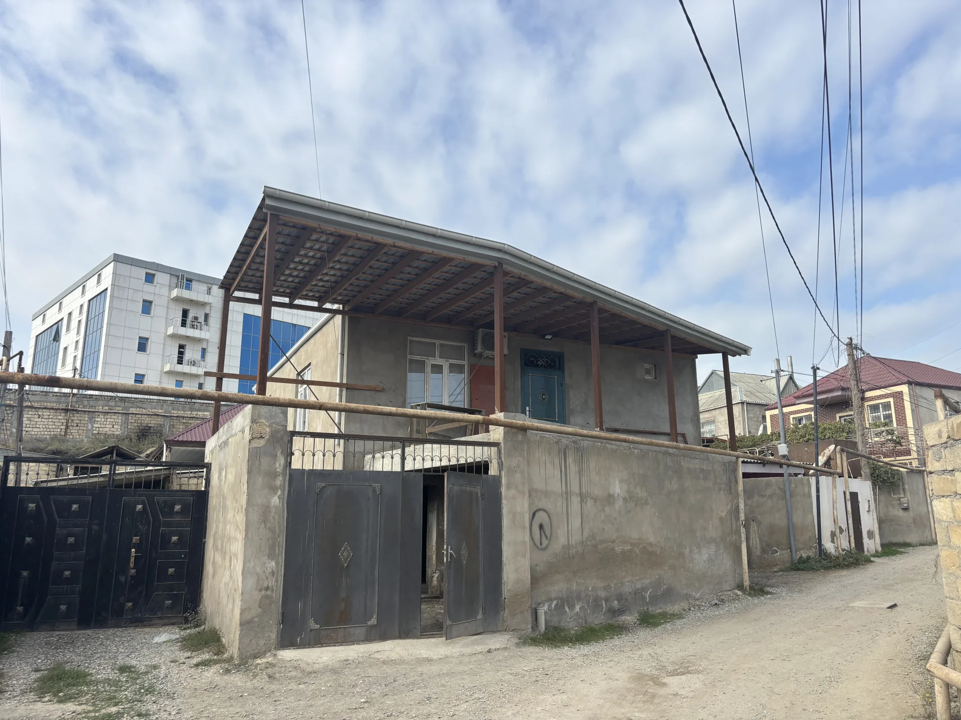 Satılır 6 otaqlı Həyət evi / Bağ evi 200 m² Abşeron r.