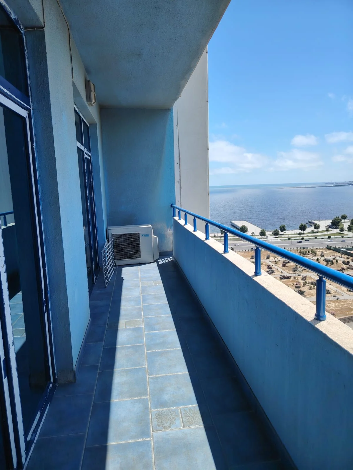 Kirayə 3 otaqlı Mənzil 190 m² Xətai r.