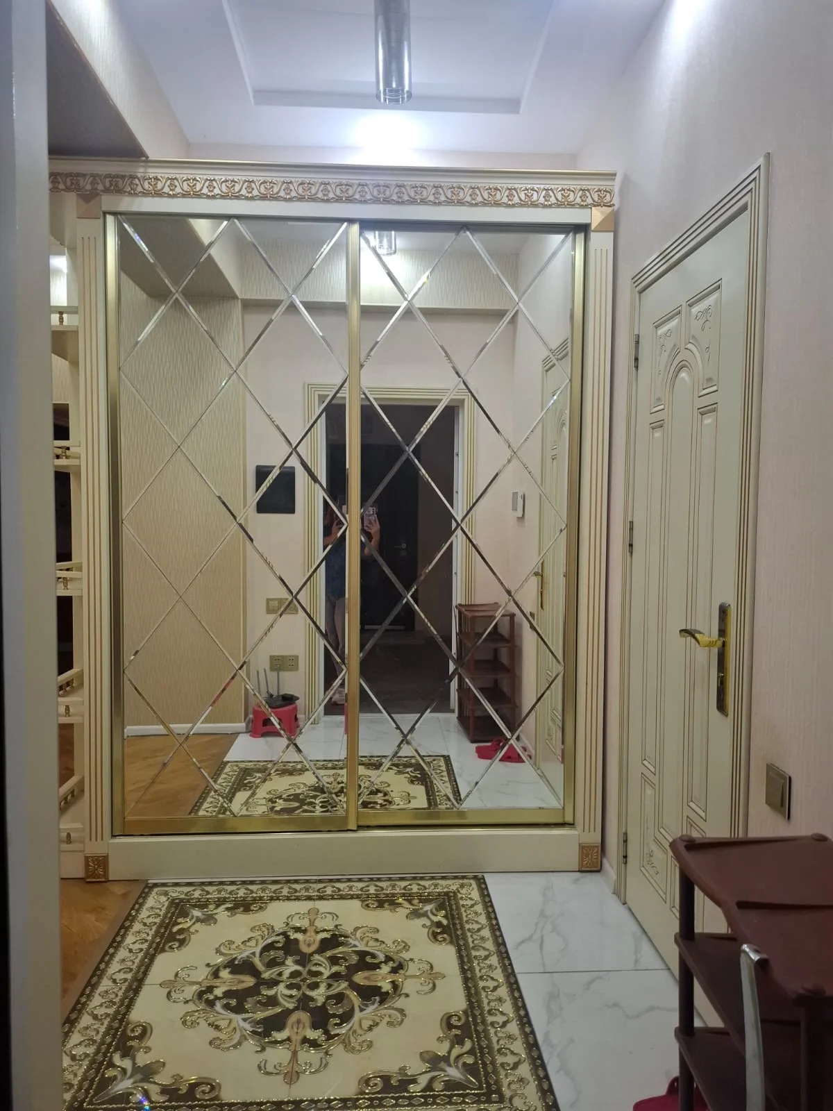 Kirayə 3 otaqlı Mənzil 85 m² Xətai r.