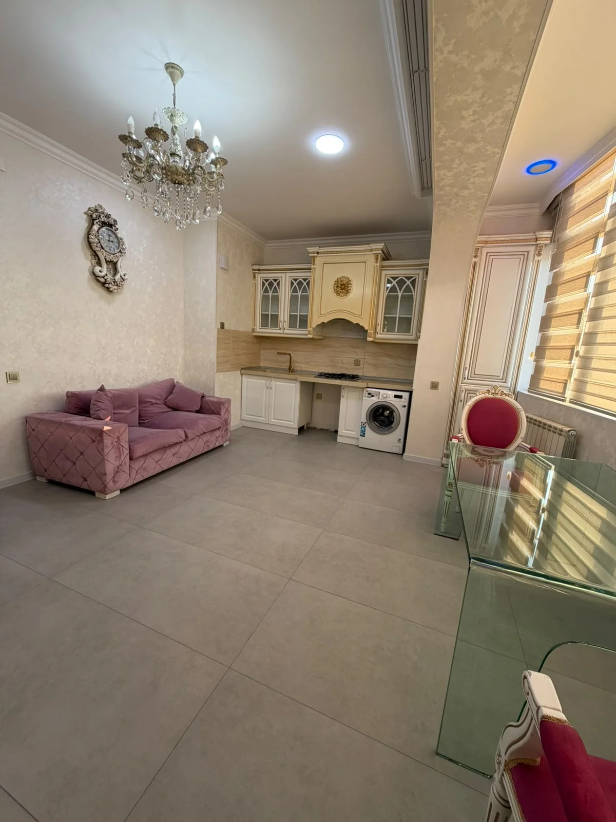 Kirayə 3 otaqlı Mənzil 142 m² Nəsimi r.