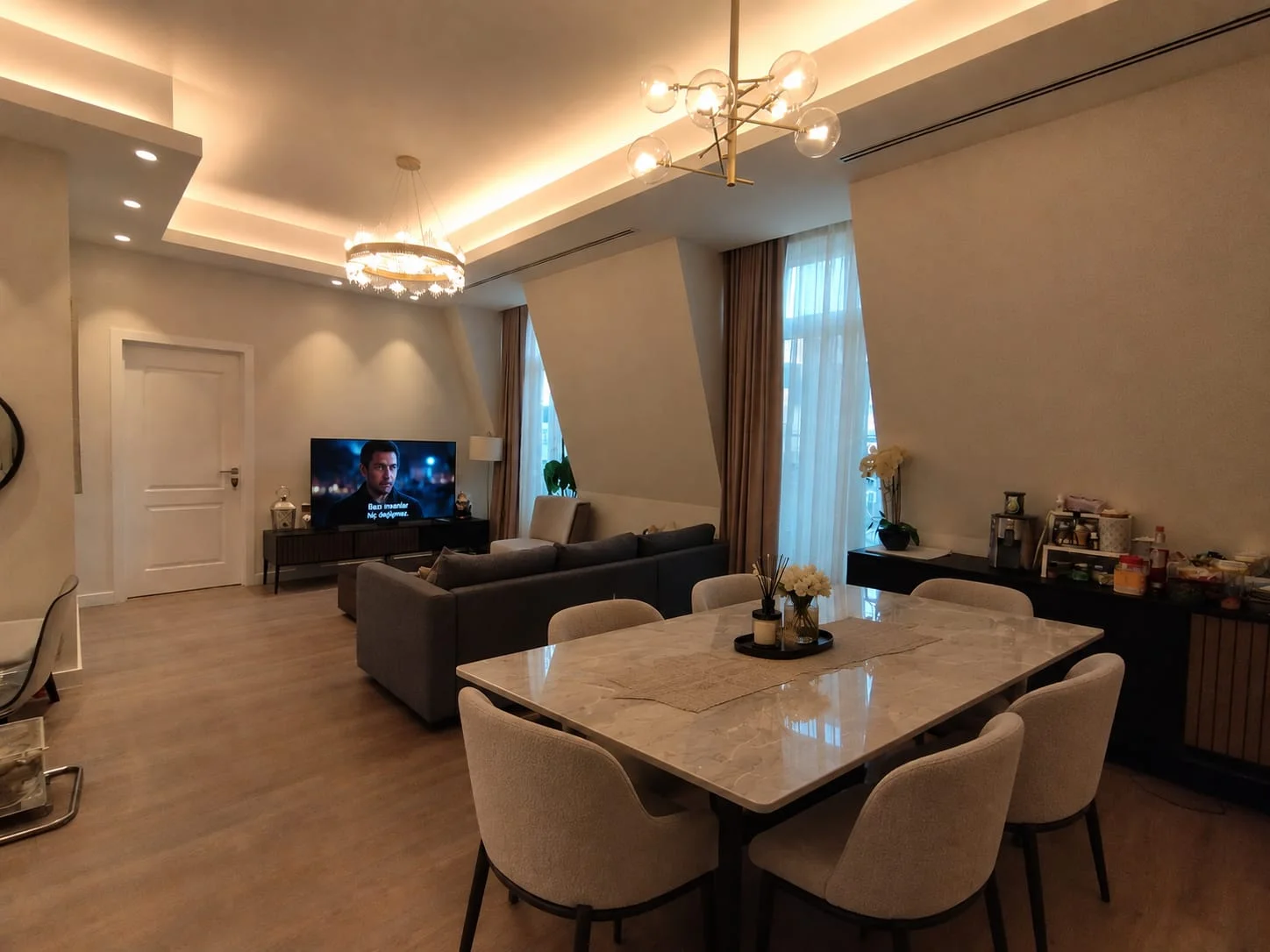 Kirayə 2 otaqlı Mənzil 70 m² Xətai r.