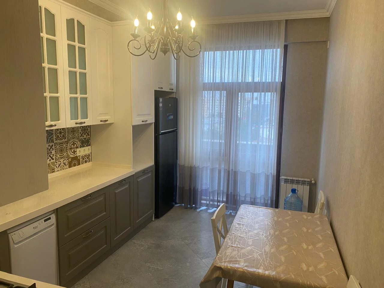 Kirayə 2 otaqlı Mənzil 76 m² Nizami r. Neftçilər m. – şəkil 1