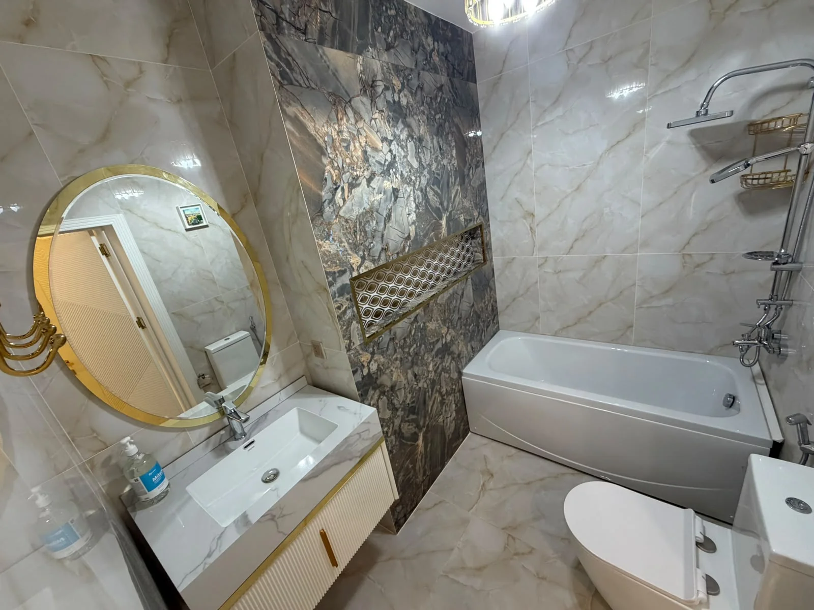 Kirayə 2 otaqlı Mənzil 68 m² Nəsimi r.