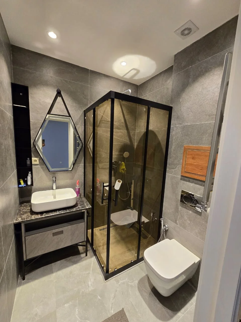 Satılır 2 otaqlı Mənzil 65 m² Səbail r.