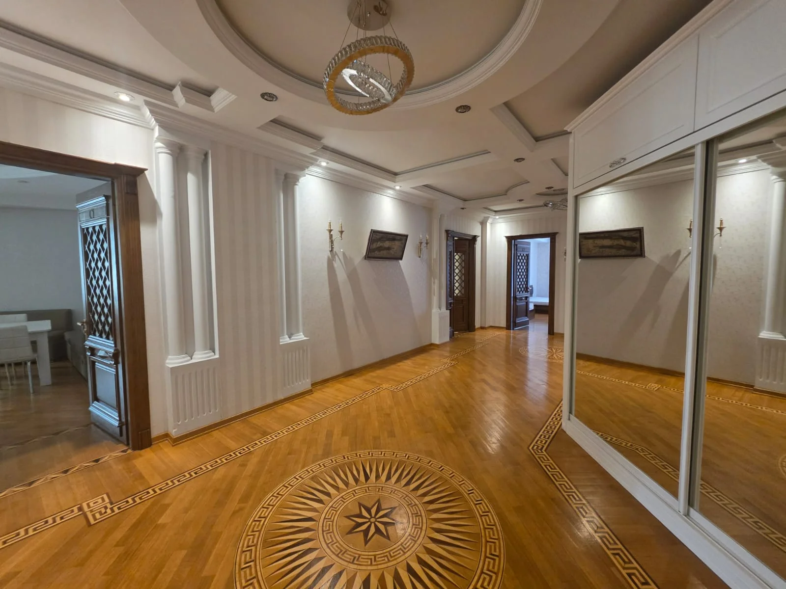 Kirayə 3 otaqlı Mənzil 288 m² Nəsimi r.