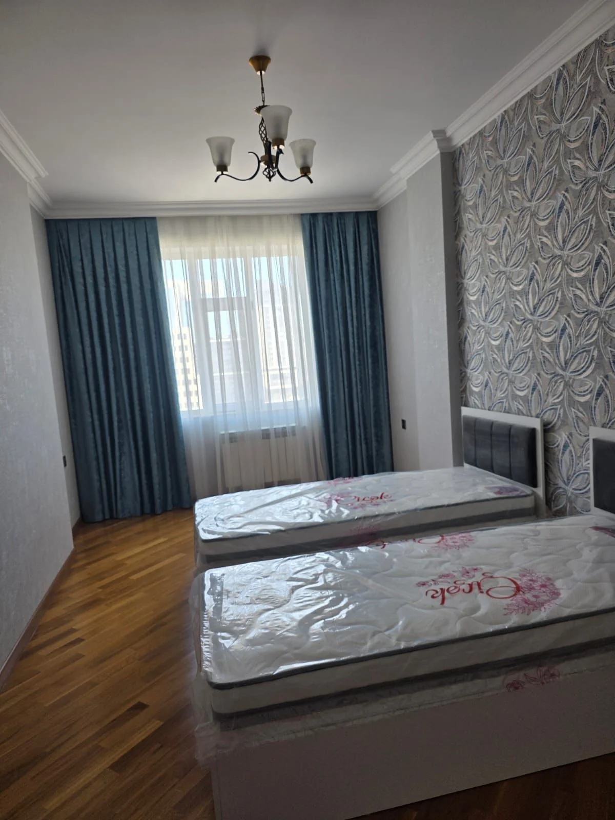 Kirayə 3 otaqlı Mənzil 115 m² Xətai r.