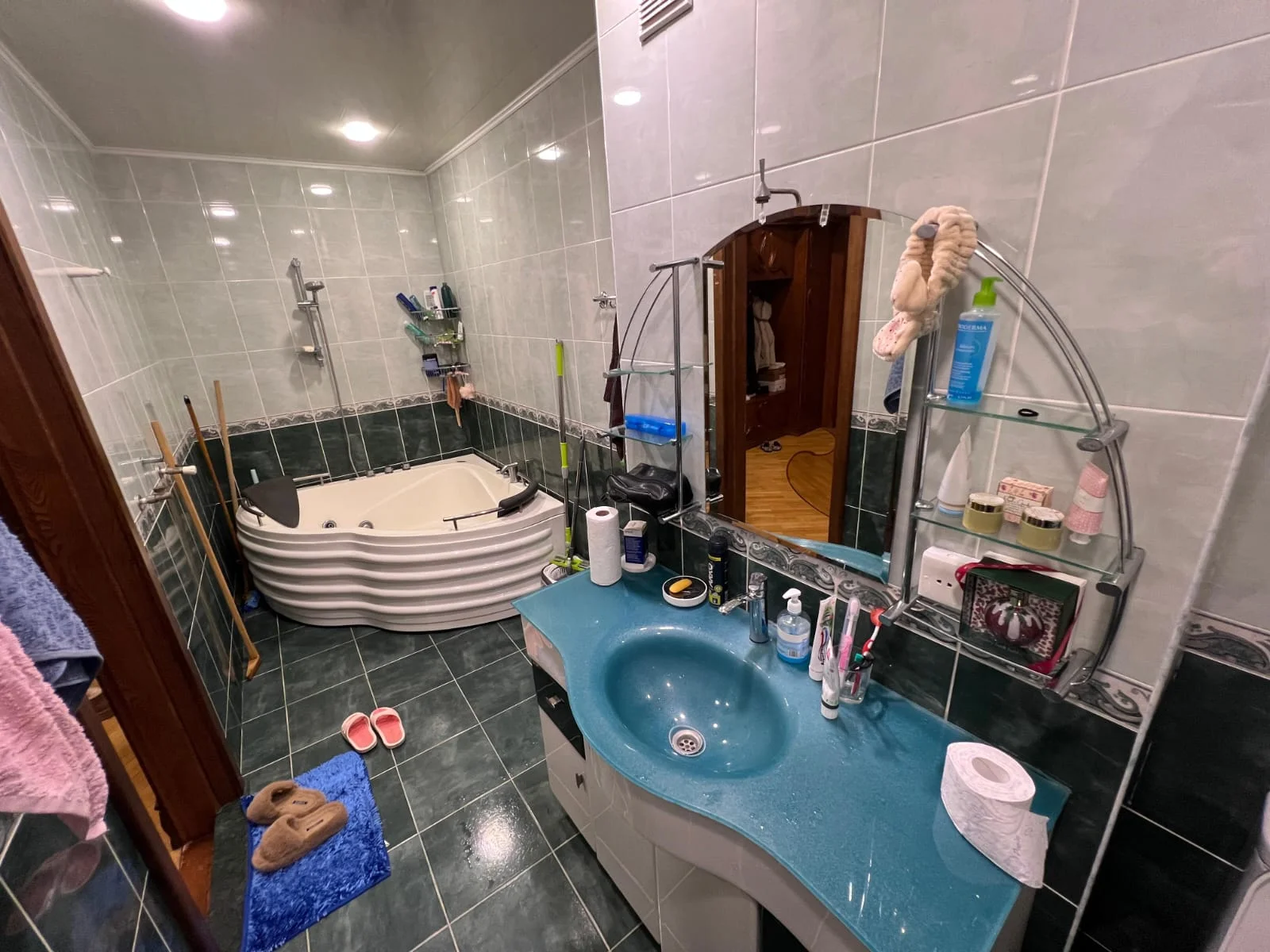 Kirayə 4 otaqlı Mənzil 185 m² Yasamal r.