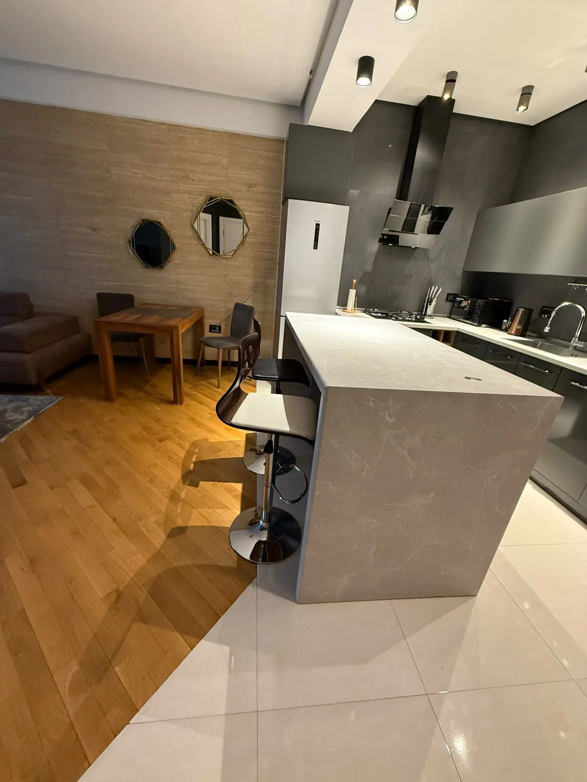 Kirayə 2 otaqlı Mənzil 65 m² Yasamal r. Nizami m. – şəkil 8