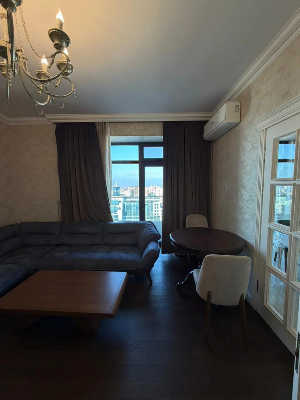 Kirayə 3 otaqlı Mənzil 136 m² Nəsimi r. 8 Noyabr m. – şəkil 3