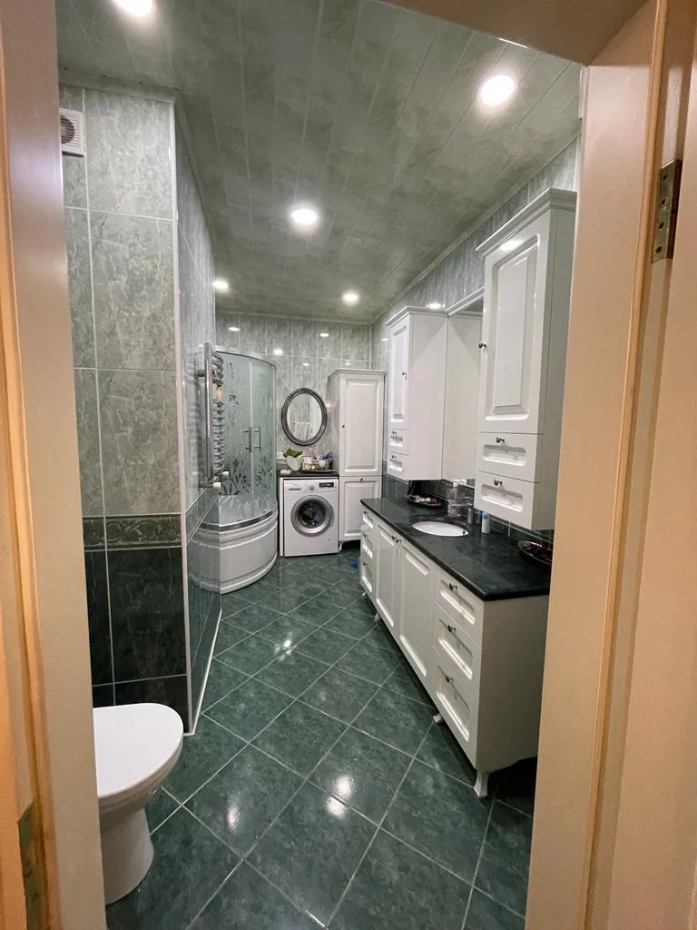 Kirayə 3 otaqlı Mənzil 137 m² Xətai r.