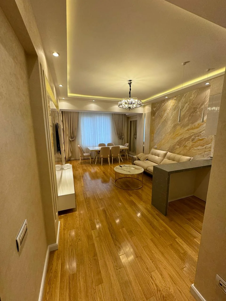 Kirayə 3 otaqlı Mənzil 110 m² Nərimanov r.