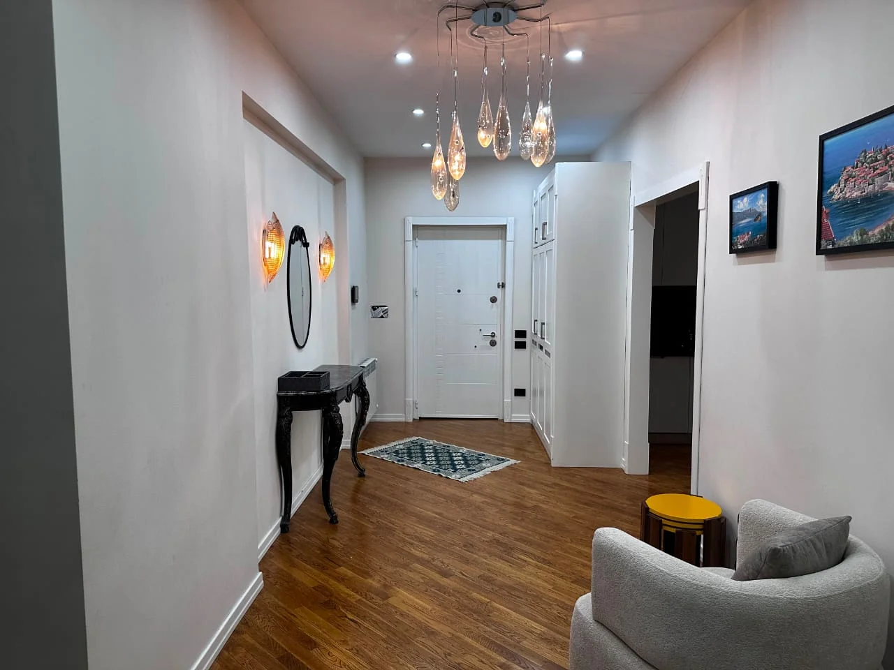 Kirayə 3 otaqlı Mənzil 141 m² Xətai r.