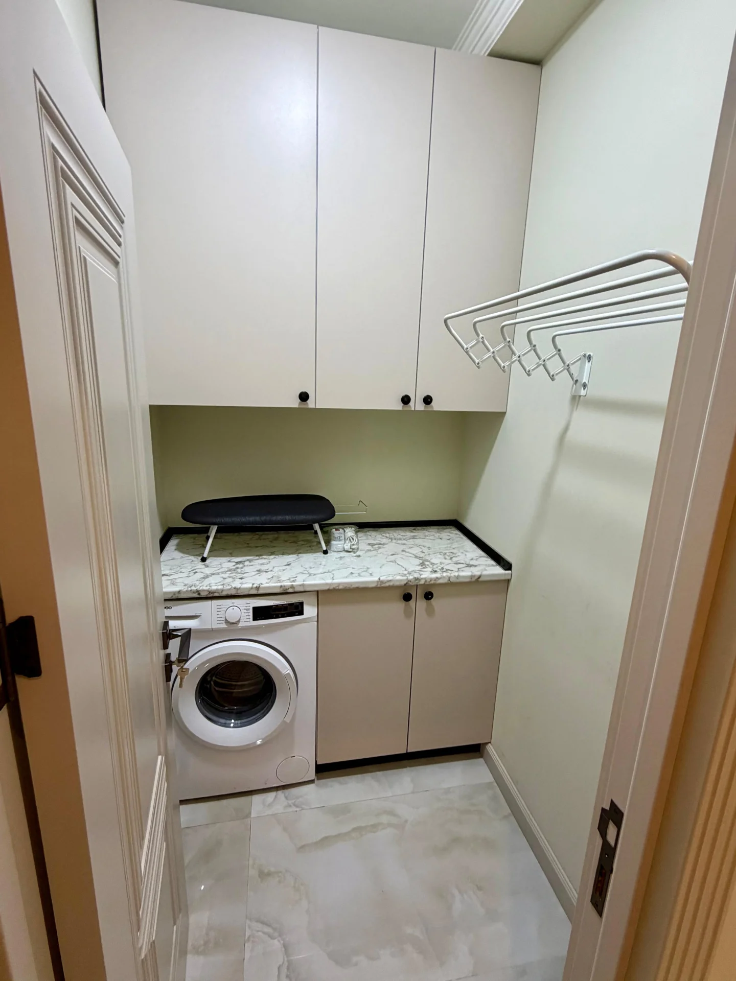 Kirayə 2 otaqlı Mənzil 85 m² Nəsimi r.