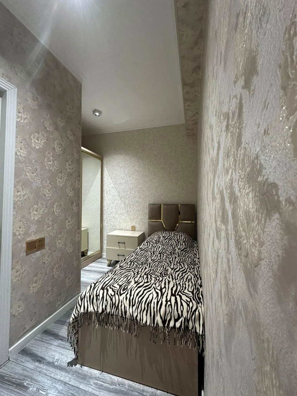 Kirayə 3 otaqlı Mənzil 75 m² Yasamal r. Yeni Yasamal q. İnşaatçılar m. – şəkil 14
