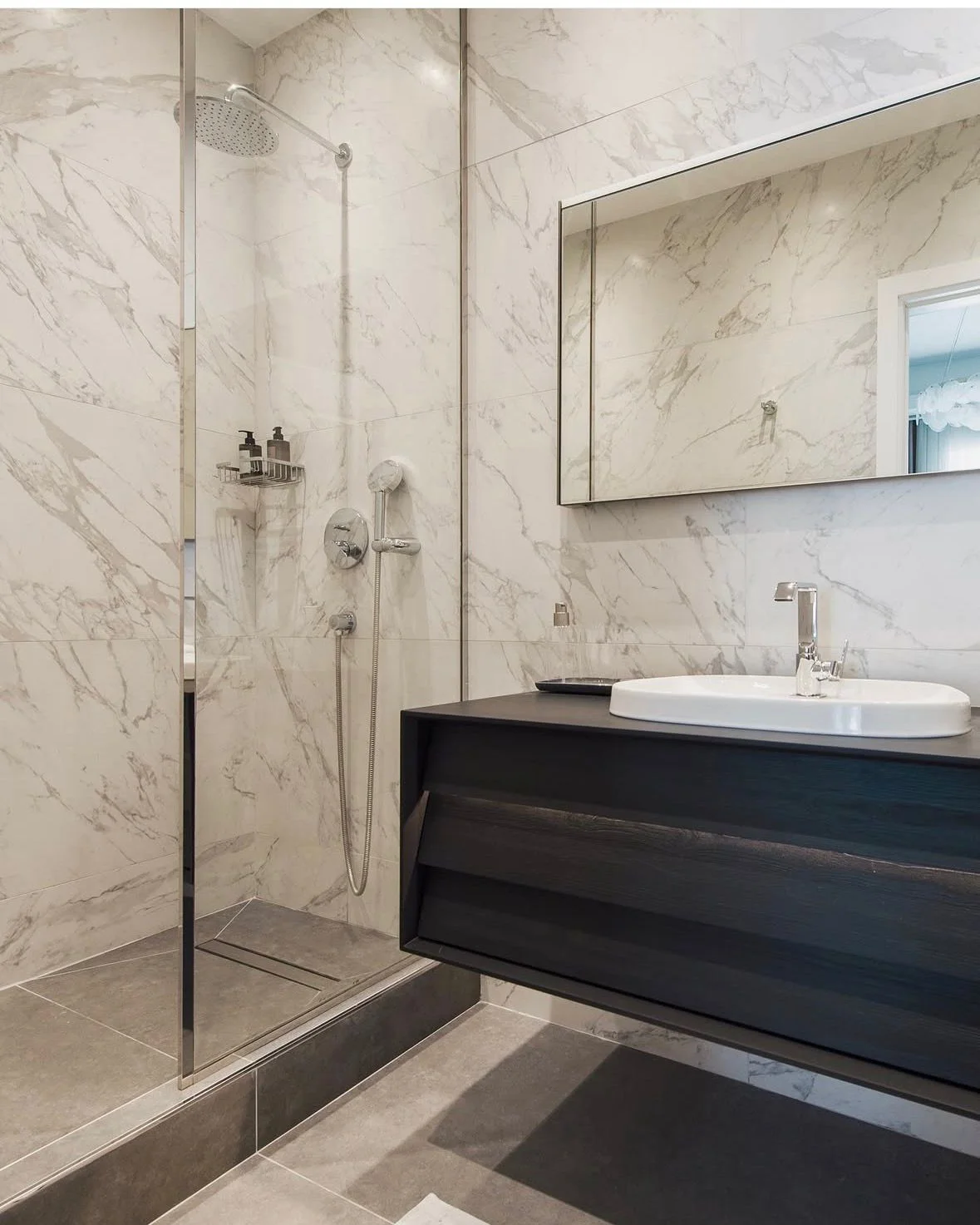 Kirayə 3 otaqlı Mənzil 112 m² Xətai r.